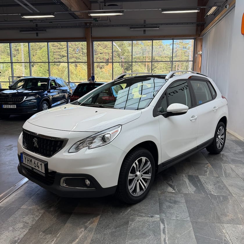 Bild 5 av Peugeot 2008 1.2 PureTech 110 EAT Panorama Motorvärmare 110hk