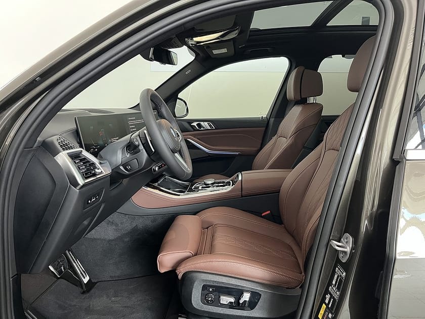 Bild 5 av BMW X5 xDrive50e M Sport H/K Drag Panorama Adpt. Farth.