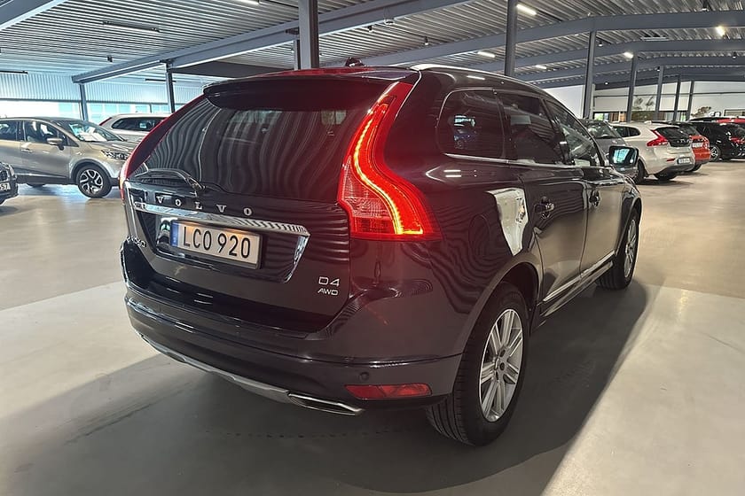 Bild 4 av Volvo XC60 D4 AWD Summum BE Pro Värmare Skinn Keyless Drag