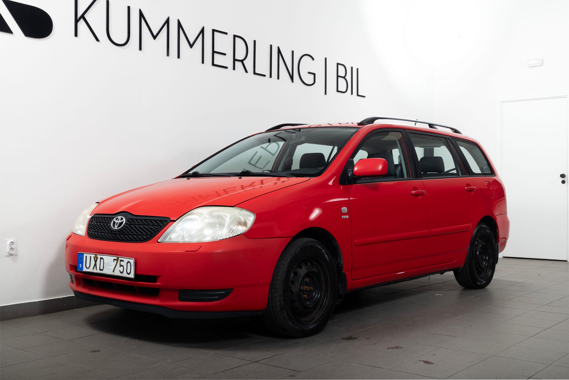 Toyota Corolla Kombi 1.6 VVT-i 2004, bild 2/10