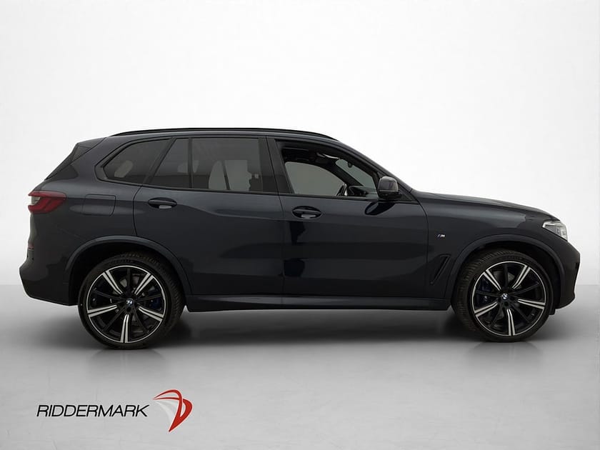 Bild 5 av BMW X5 xDrive45e iPerformance M Sport B&W Pano Luftfj 360°  Laser Drag