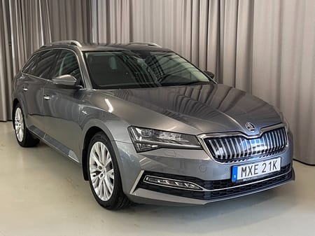 Škoda Superb iV Kombi Skoda PHEV 218hk L&K Drag Navi Skinn