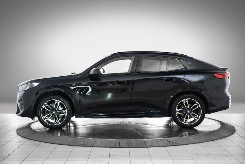 Bilde 2 av BMW iX2 xDrive30 Fully Charged Premium E.(K)