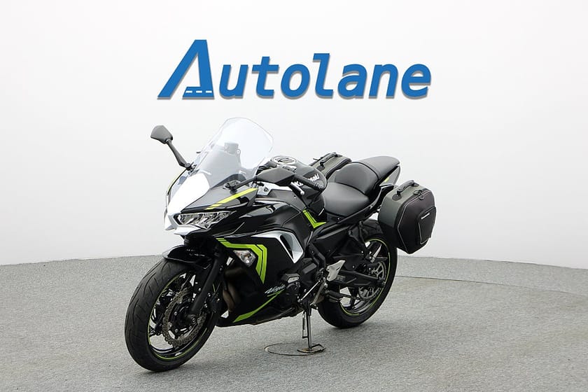 Bild 4 av Kawasaki Ninja ER-6F *A2, Nyservad, Väskor