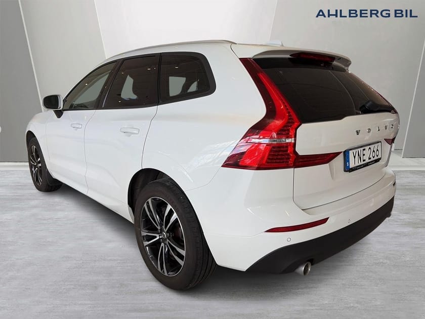 Bild 3 av Volvo XC60 D4 Momentum Edition, Teknikpaket, Klimatpaket, Dragkrok Halvautomatisk, Panoramaglastak, Läderklädsel, Navigation