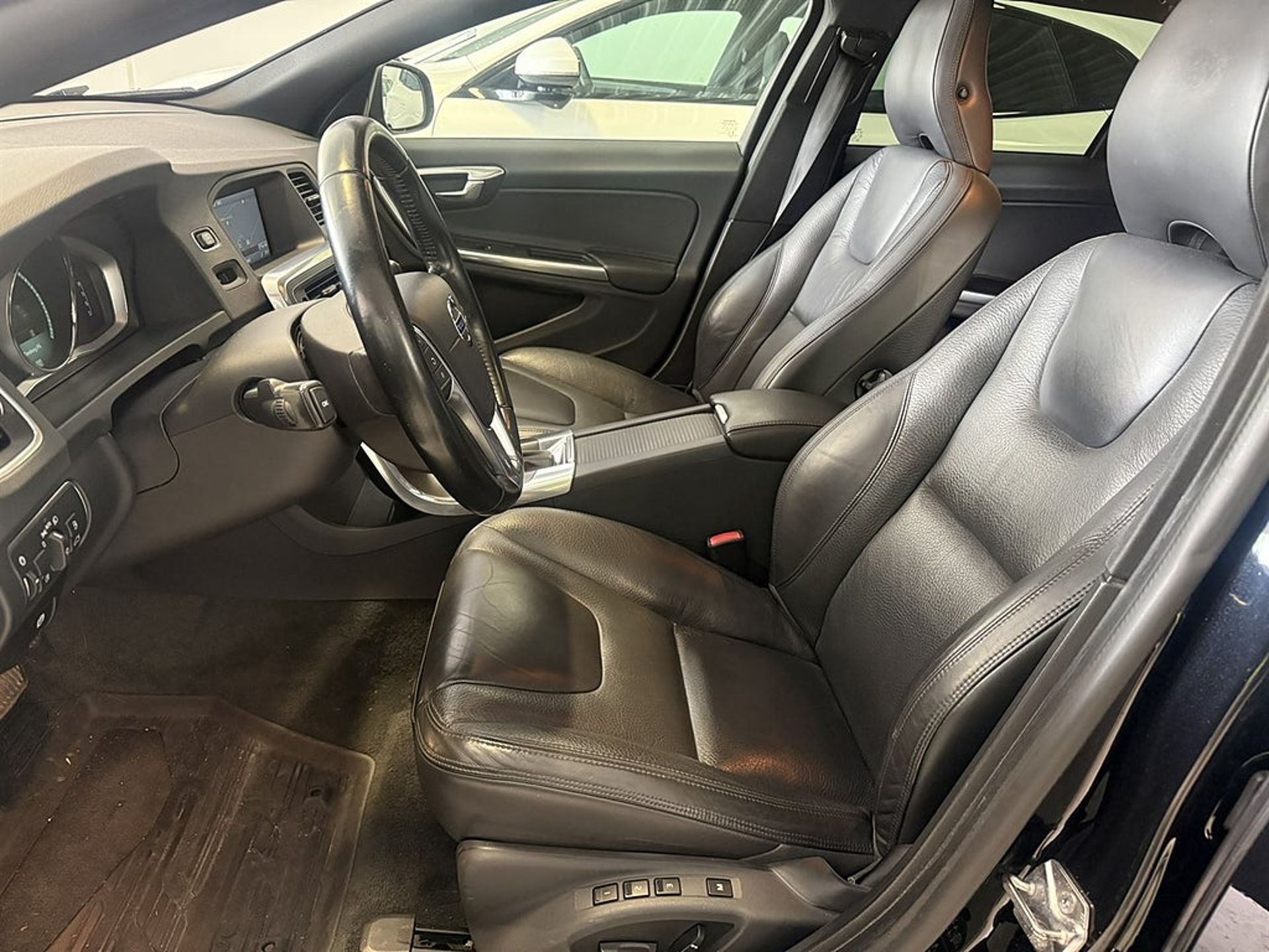 Volvo V60 T5 Summum 2014, bild 6/17