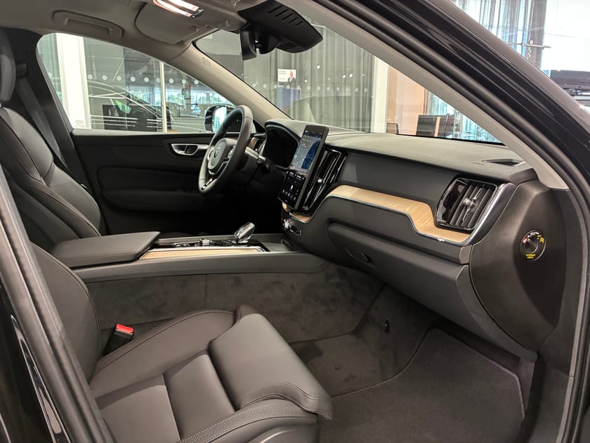 Bild 5 av Volvo XC60 T6 Plus Bright Nordic Edition