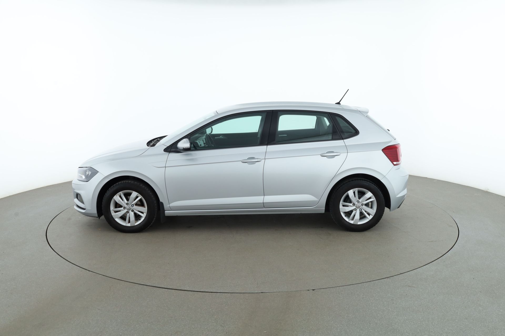 Volkswagen Polo 1.0 TSI 2020, bild 2/35