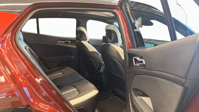 Bild 5 av Kia Sportage PHEV GT LINE PANORAMA TWO COLOR
