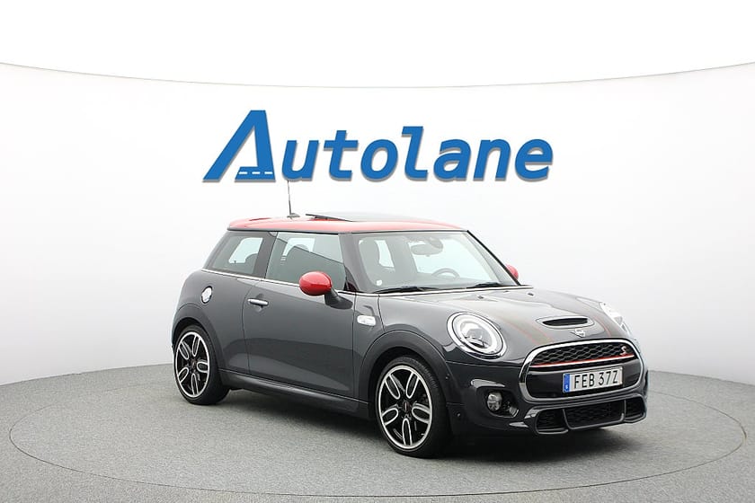 Bild 1 av MINI Cooper S John Works, DCT, Panorama, Navigation, CarPlay 192hk
