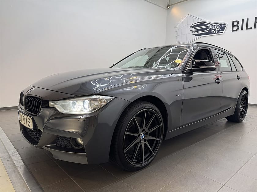 Bild 5 av BMW 328i xDrive Touring 328 245hk Sportline Pano/HK/Navi/Läder/M-ratt/Krok/19"Fälga