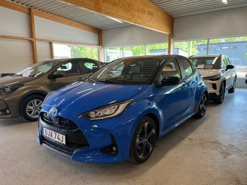 Bild 1 av Toyota Yaris Hybrid 130 Premiere Edition 130, Vinterhjul