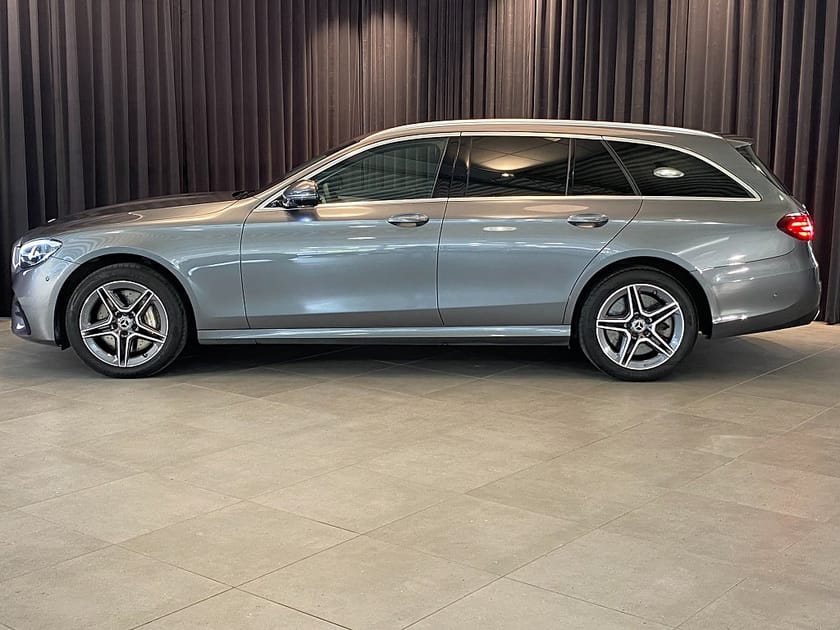 Bild 2 av Mercedes-Benz E 300 T de 4MATIC 9G-Tronic AMG Line