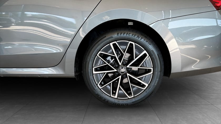 Bild 4 av Škoda Octavia Kombi COMBI SELECTION 1,5 TSI M-HEV 116 HK 7 VXL