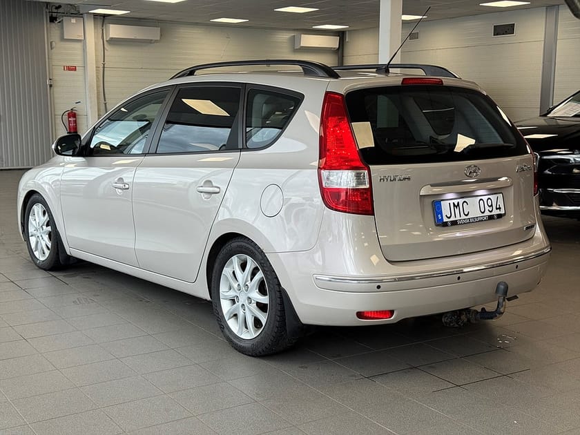 Bild 3 av Hyundai i30cw 1.6 CRDi Automat Drag 116hk