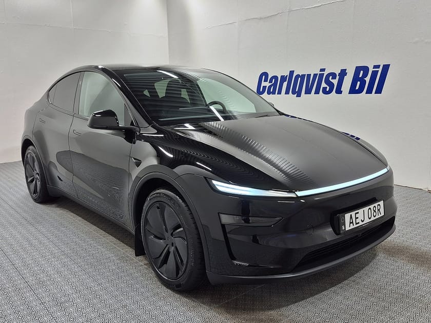 Bild 2 av Tesla Model Y Long Range AWD 514HK 4x4 Panorama Läder