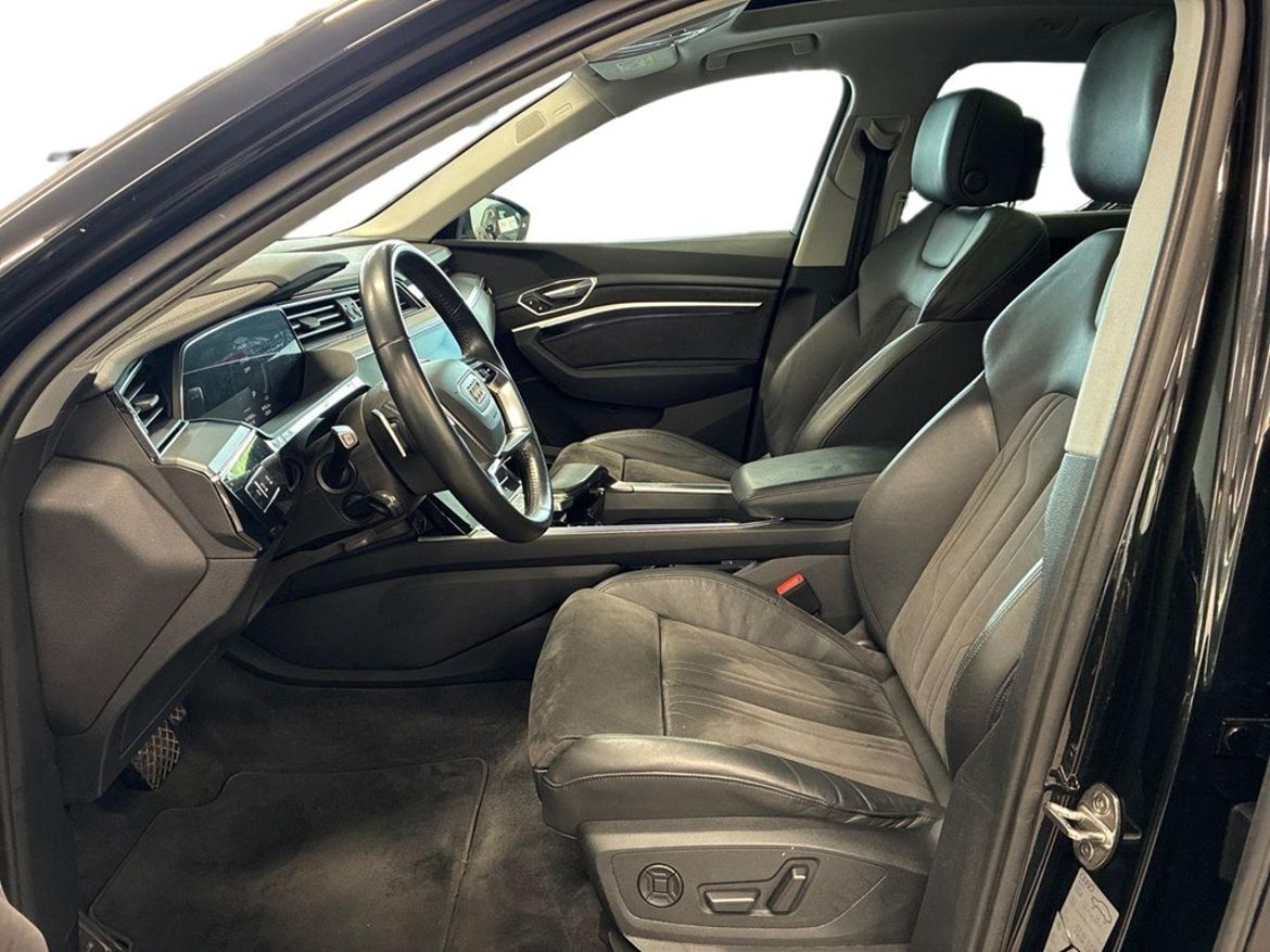 Audi Audi e-tron 55 quattro — bild 9