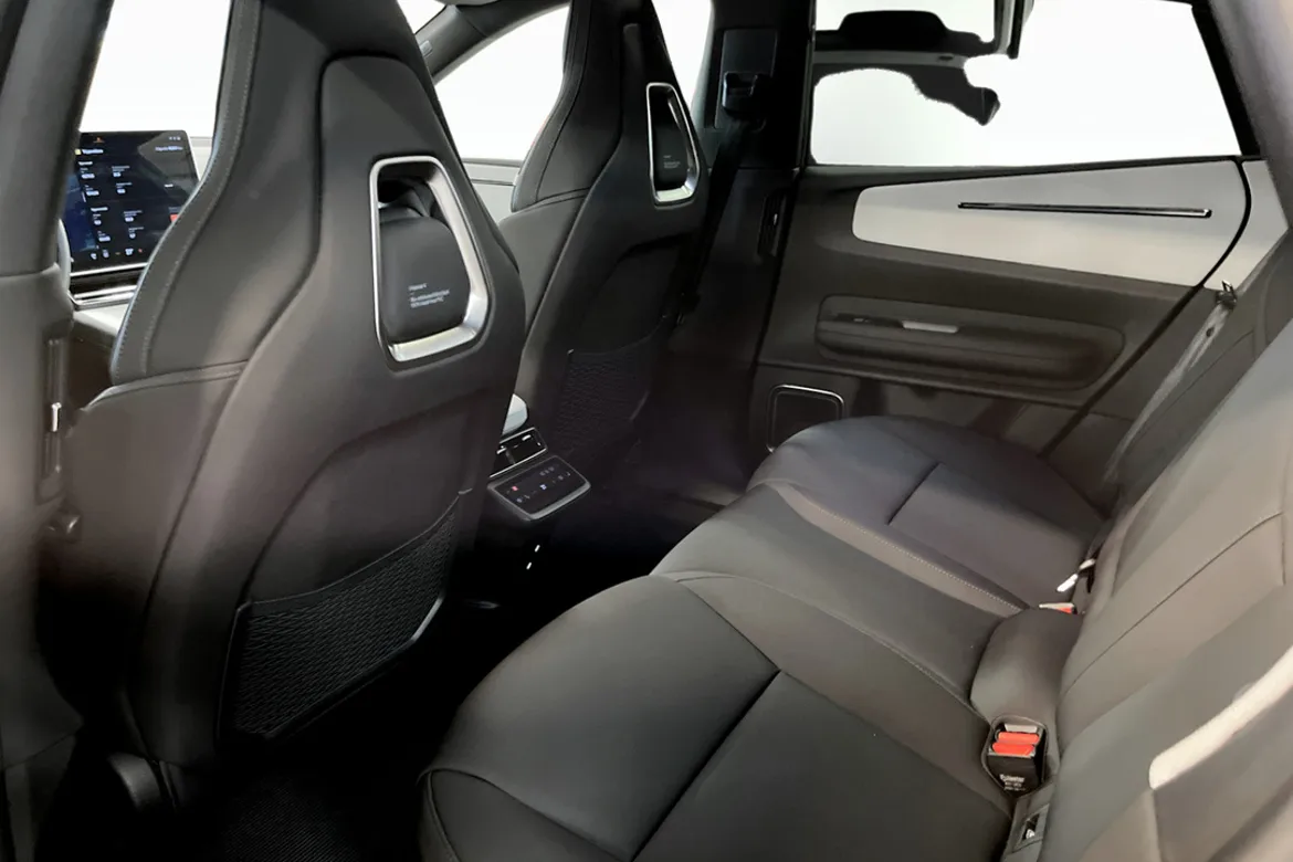 Polestar 4 Long Range Dual Motor