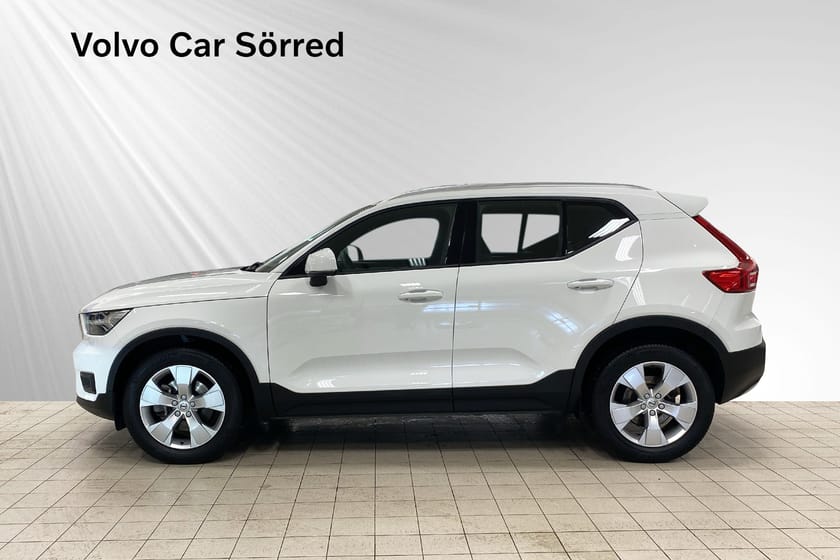 Bild 3 av Volvo XC40 B4 FWD Bensin Momentum Advanced SE