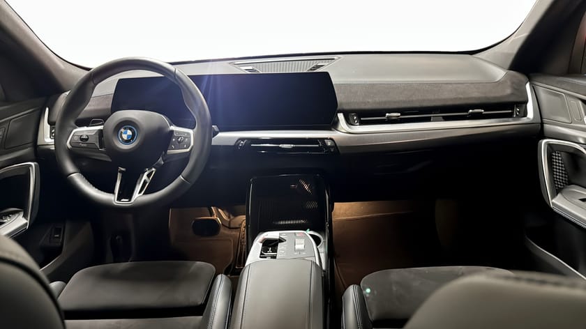 Bild 4 av BMW iX2 xDrive30