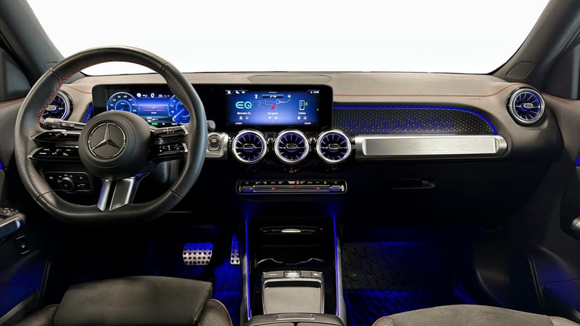 Bild 4 av Mercedes-Benz EQB 250+ AMG Line Panorama 7-Sits