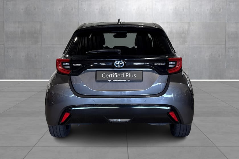Bilde 4 av Toyota Yaris Hybrid / Style / Velholdt / LAV KM