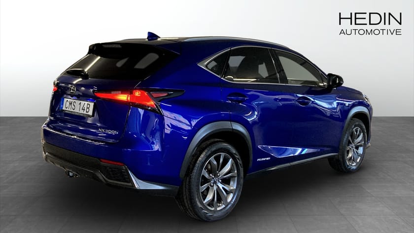 Bild 2 av Lexus NX 300h AWD NX300H F-Sport Taklucka Dragkrok Navi