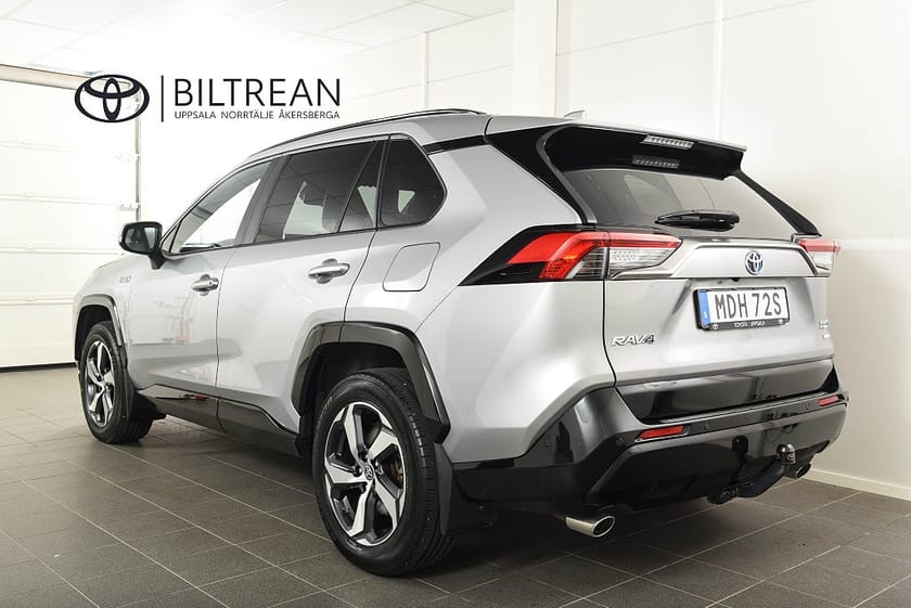 Bild 2 av Toyota RAV4 Plug-in Hybrid AWD X-Edition Drag Backkamera