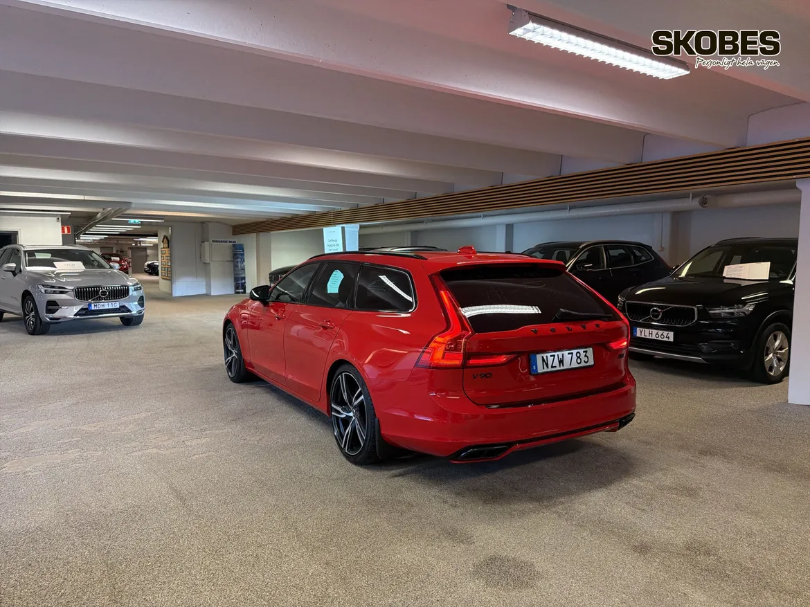 Volvo V90