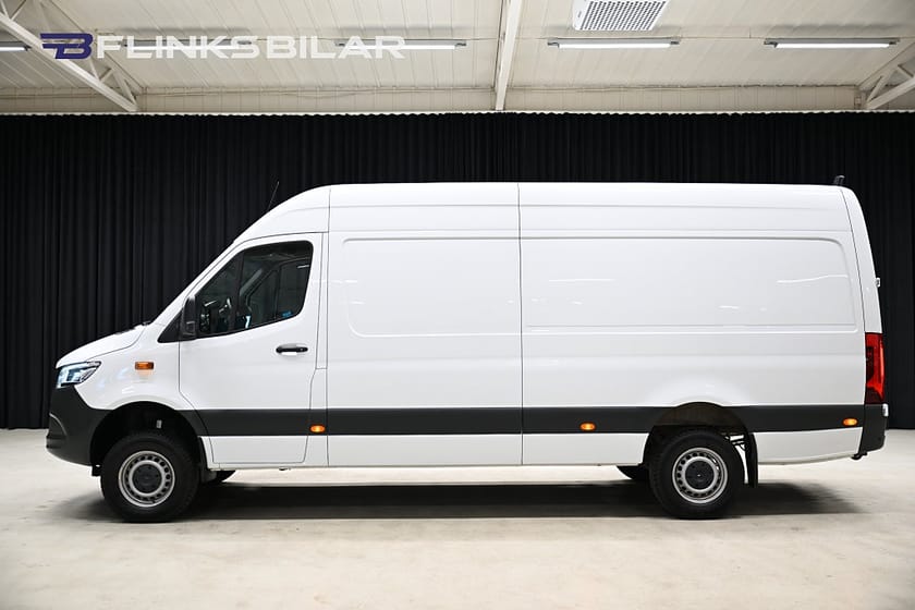 Bild 2 av Mercedes-Benz Sprinter 319 CDI 4x4 Skåpbil 190HK Maxi|Servicebil|SeUtr!