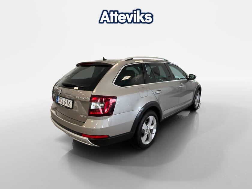 Bild 3 av Škoda Octavia Scout 1.8 TSI DSG 180hk *Drag/Kamera*