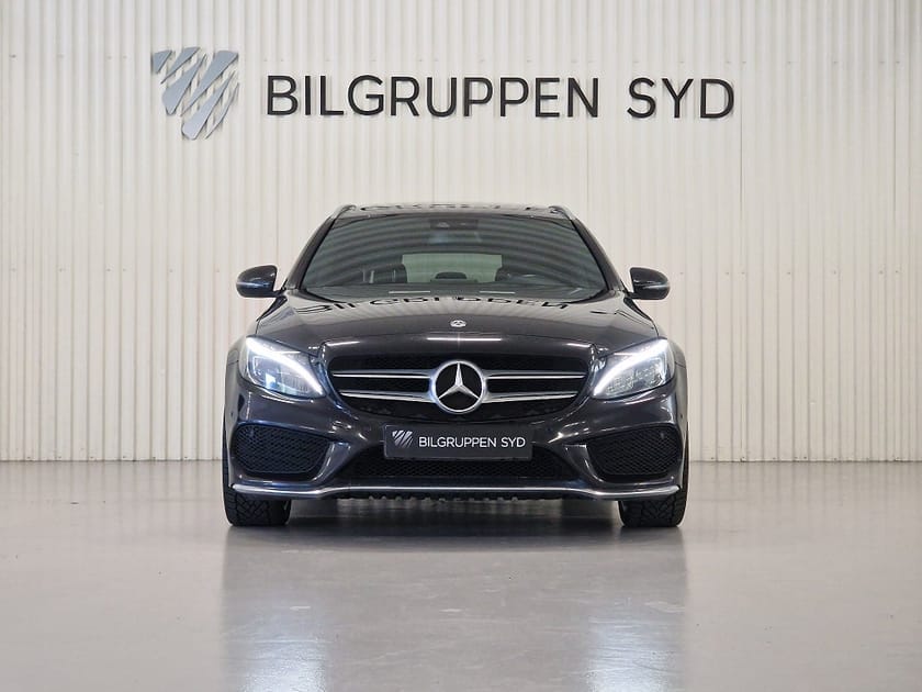 Bild 2 av Mercedes-Benz C 200 T 9G-Tronic AMG|Panorama|Burmester|Dragkrok|