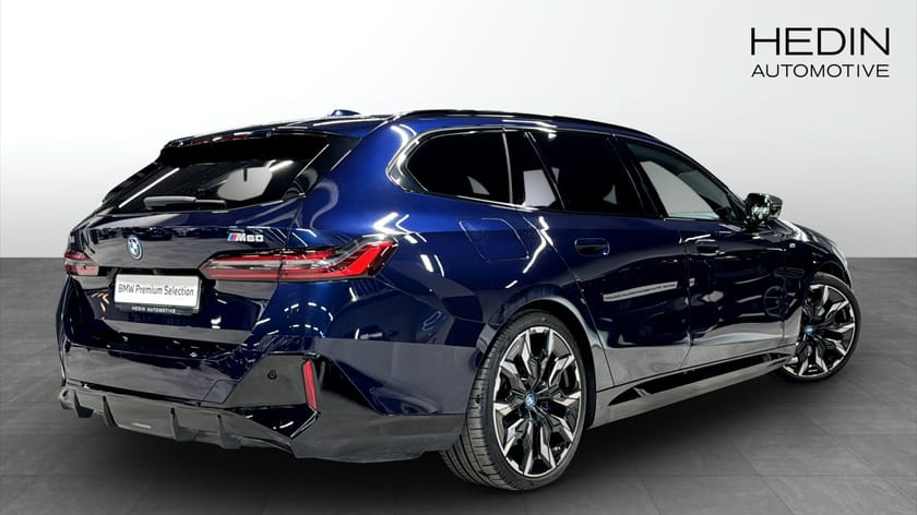 Bild 2 av BMW i5 M60 xDrive Touring M Sport Pro Bowers/Wilkins Kolfiberpaket SE SPEC*