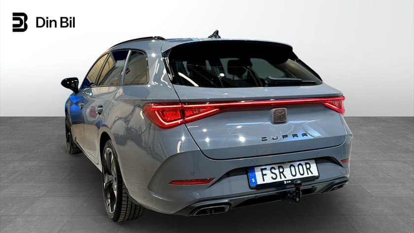 Bild 3 av CUPRA Leon Sportstourer eTSI150 DSG Drag/Backkamera
