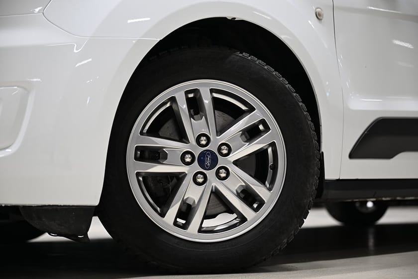 Bild 2 av Ford Transit Connect 200 Ecoboost 100HK V-Inredd|Dubbelgolv|Drag|Värmare