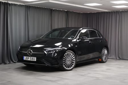 Mercedes-Benz A 250 e AMG Premium Pano Burmester Keyless LED Moms