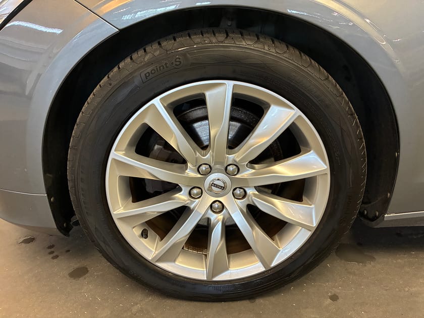 Bild 5 av Volvo V90 D4 Momentum Advanced SE II / Keyless / Dragkrok / Navigation / Backkamera /