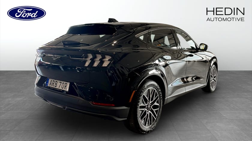 Bild 2 av Ford Mustang Mach-E Long Range Premium RWD 276hk