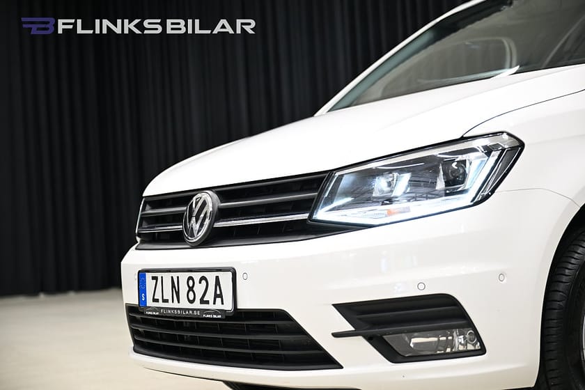 Bild 5 av Volkswagen Caddy Van DSG 102HK Inredd|Nedlackad|LED|Girafflucka|Moms|SeUtr!!