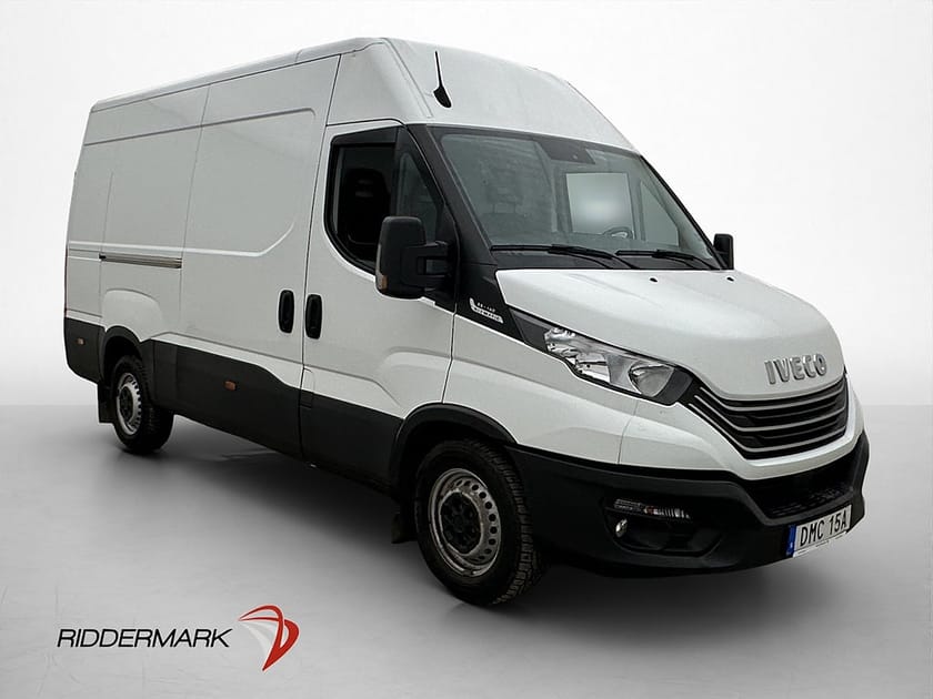 Bild 3 av Iveco Daily 35-140 Van L3H2 2.3JTD 136hk FLYTTBIL Värmare 3-Sits Moms