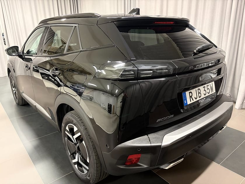 Bild 3 av Peugeot 2008 GT PT 130 AUT8 Inkl. Vinterhjul