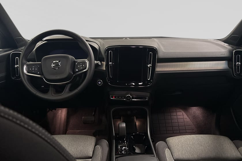 Bild 5 av Volvo XC40 B3 FWD Bensin Plus Dark