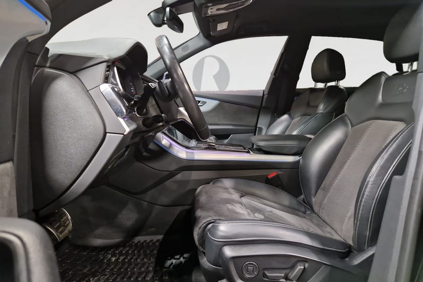 Bild 3 av Audi Q8 60 TFSI e quattro