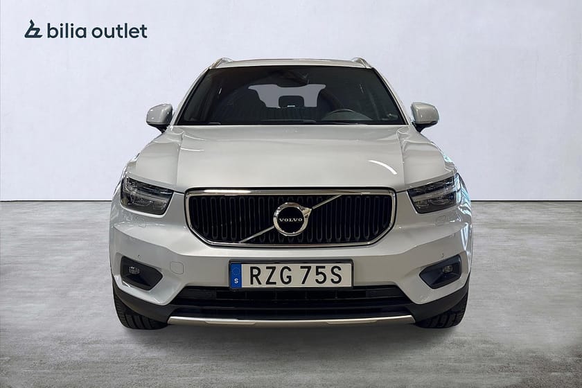 Bild 3 av Volvo XC40 B4 Advanced Pro Edition / B-Kamera / Keyless / Navi