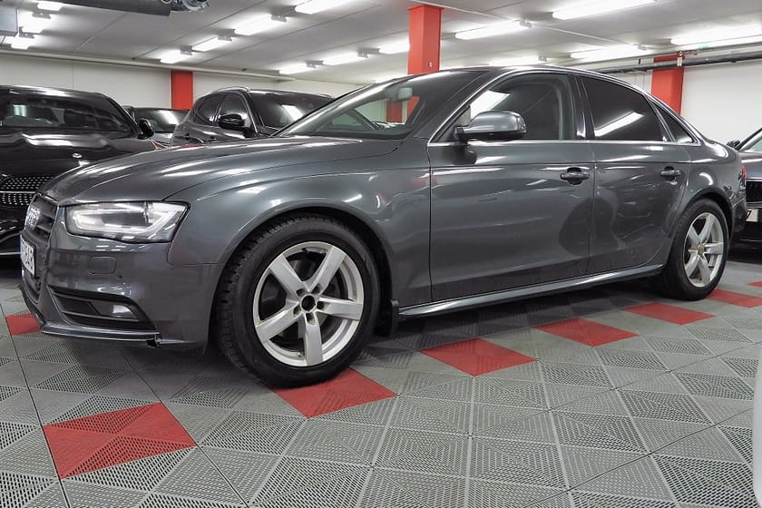 Bild 2 av Audi A4 Sedan