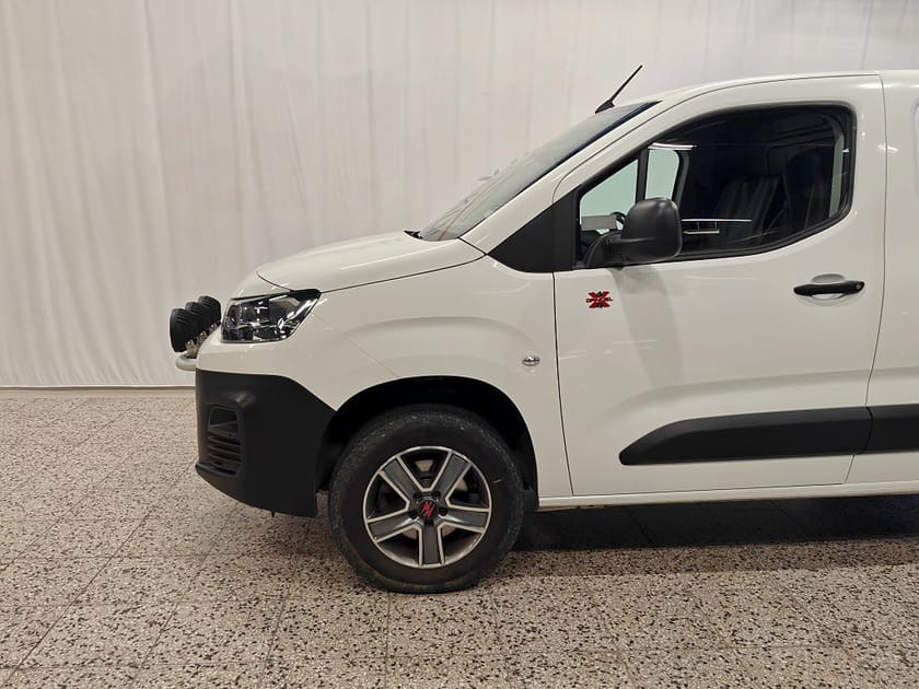 Bild 2 av Citroën Berlingo Van Increased Payload 1.5 BlueHDi 130 4x4 Dangel, Manuell, 131hk