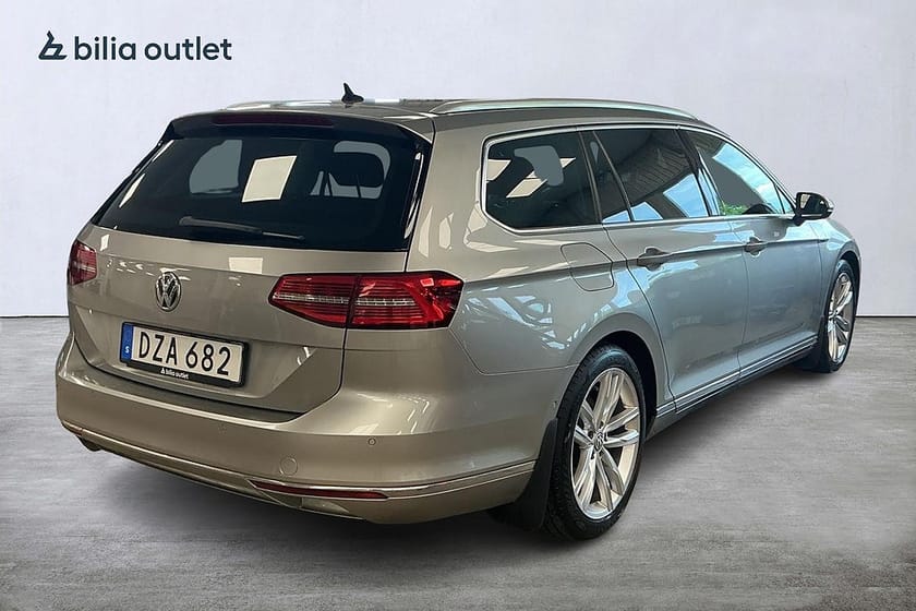 Bild 4 av Volkswagen Passat Sportscombi 2.0 TDI 4M GT Nyservad B-kam Skinn GPS Drag