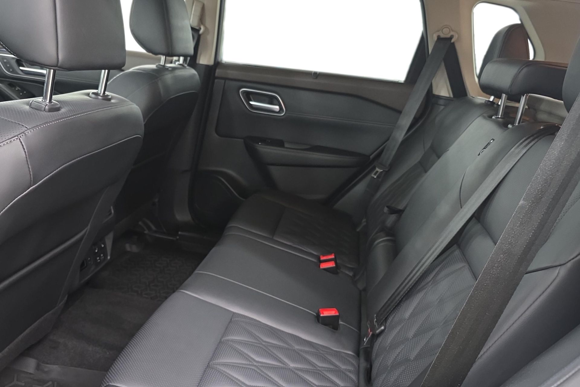 Nissan X-Trail e-4orce Tekna/360 2024, bild 5/10