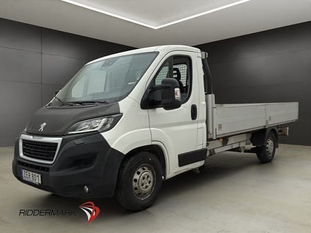 Peugeot Boxer Chassi Cab FLAKBIL 163hk Ny-Kamrem Värmare 3-Sits MOMS