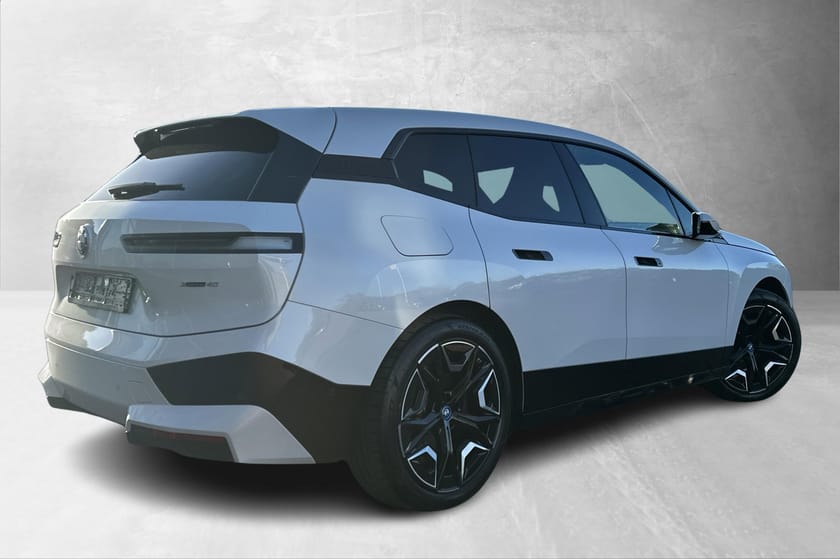 Bilde 3 av BMW iX xDrive40